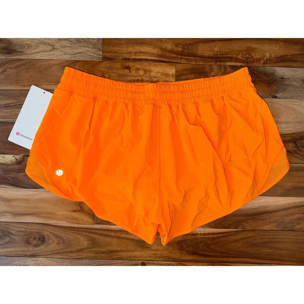 Lululemon Hotty Hot LR Short 2.5